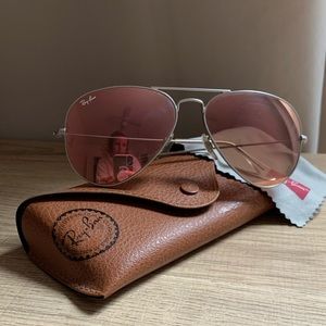 Ray-Ban Aviator Flash Lenses Sunglasses
